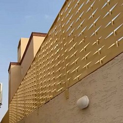 سواتر بيوت بأنواعها وبمميزات حديثة
